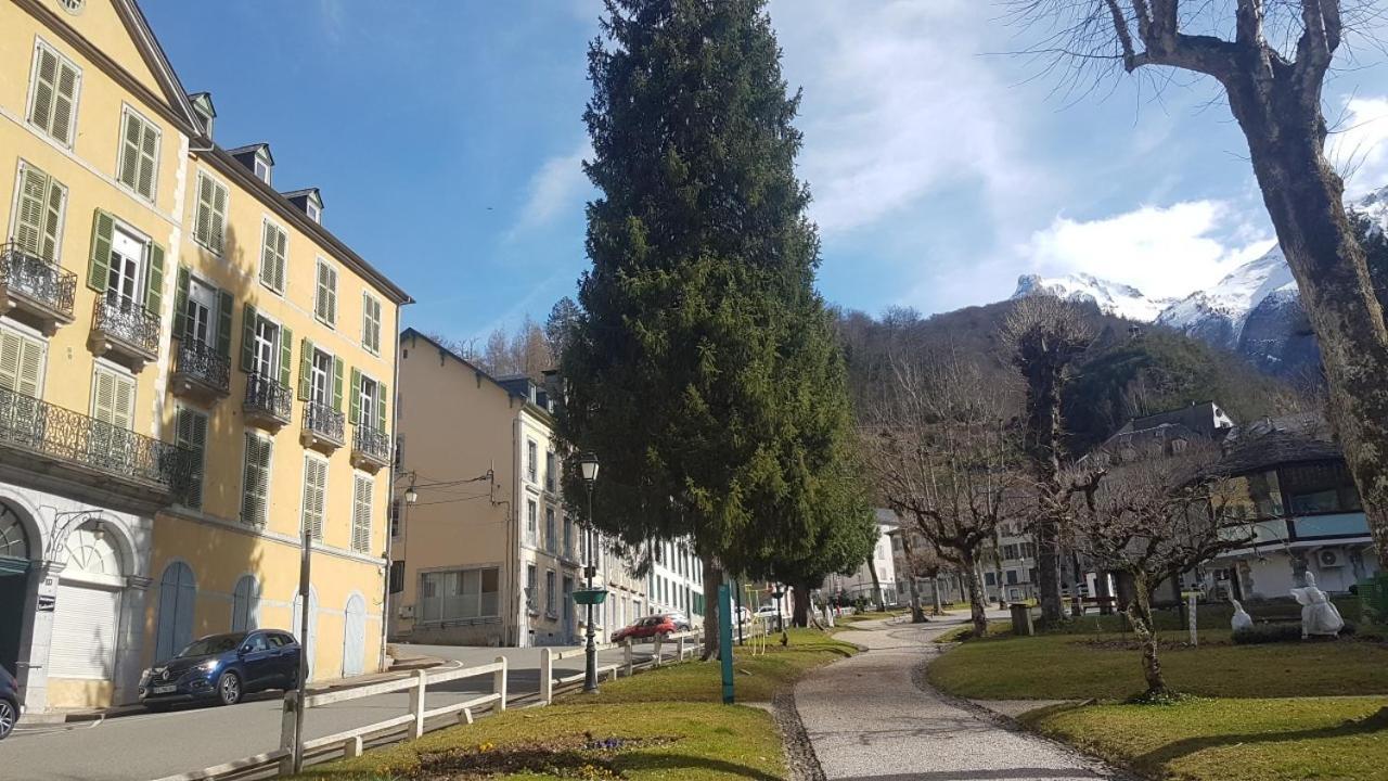 Vaste Appartement, Lumineux, 8 Couchages Eaux-Bonnes Exterior foto